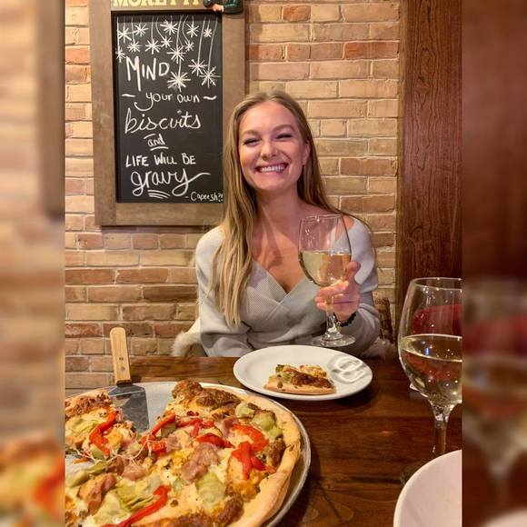 Meet your Posher, Rebecca - Picture 1 of 1